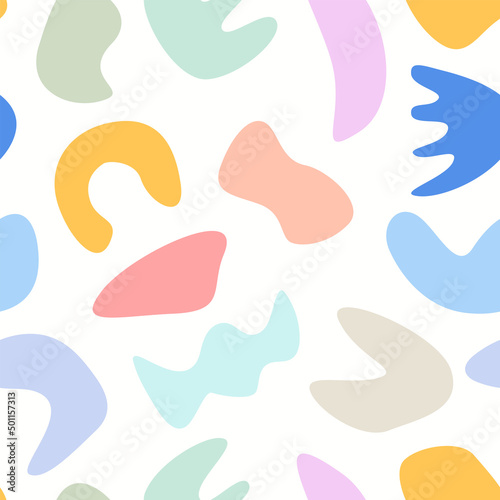 Modern abstract shapes seamless pattern. 90s nostalgic vector background. Hand drawn fluid objects colorful illustration. Trendy print for fabric, paper, stationery