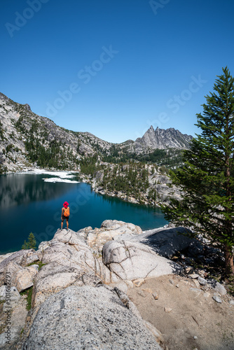 Hiking in the Enchantment Mountains of Washington