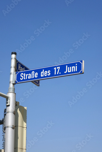 Schild Straße des 17. Juni