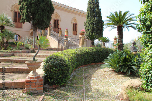 aurea villa in agrigento in sicily (italy)