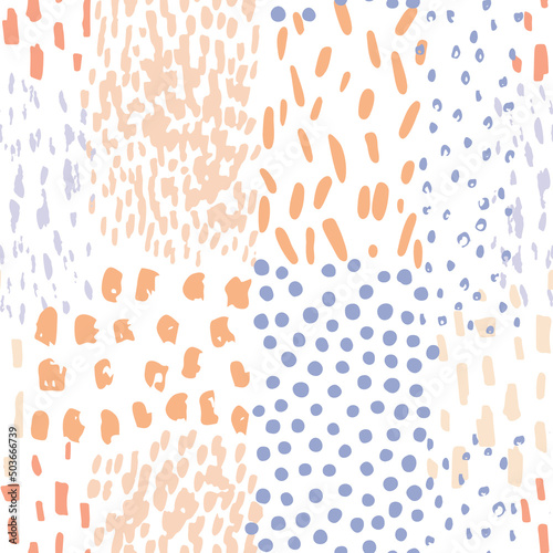 Irregular dashed seamless pattern. Hand drawn doodle textured background
