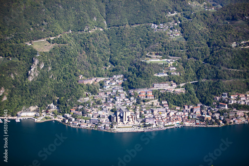 Vue aérienne du village de Campione d'Italia en Italie