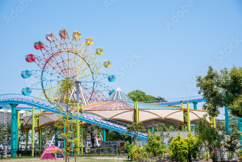 観覧車のある遊園地