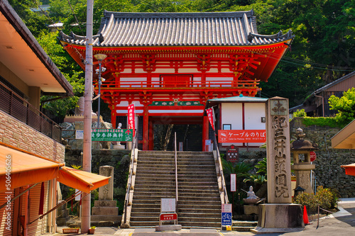 紀三井寺の楼門 和歌山県和歌山市