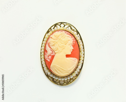 Faux pearl vintage cameo style brooch pin costume jewelry fashion accessory