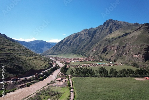 Cusco Perú Pisaq - Valle sagrado de los Incas - Incas Sacred Valley - Drone 