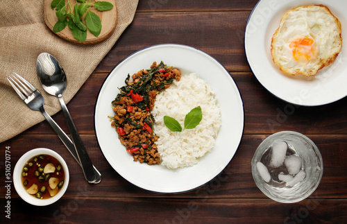 stir fried thai basil with minced pork , pad kra pao