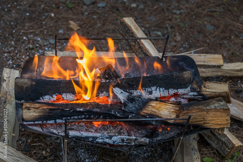 焚き火で料理 bonfire at a campsite or outdoors
