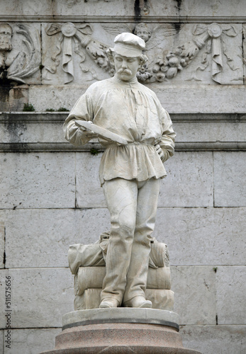 Statue of Man in SCHIO city called THE MAN WEAVER or tessitore in italian language