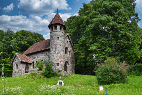 Neoromański kościół w Raszągu Polska