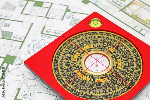 Antique chinese feng shui compass 