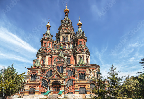 View of the cathedral of Saints Peter and Paul (1904 год) on a sunny summer day. Orthodox church located in Novy Peterhof. Saint Petersburg, Russia