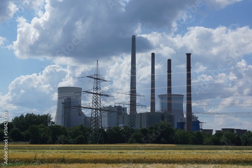 Staudinger coal-fired power plant near Hanau, Germany, embedded in agricultural landscape.