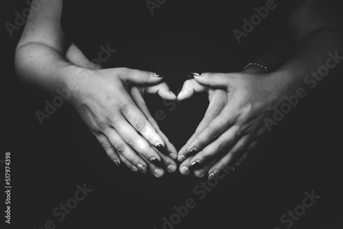 Shooting photo couple ventre femme enceinte 