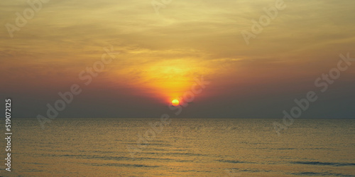 orange horizon sunrise at sea