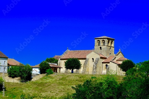 église saint marcel village de iguerande