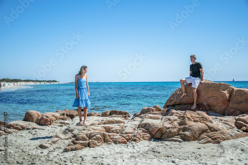 para na rajskiej plaży