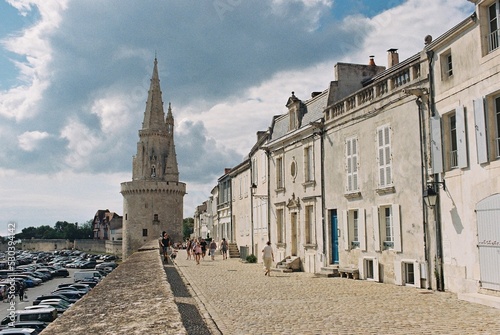 Rue sur les Murs, La Rochelle.