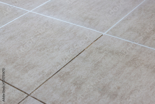 DIY - Repair old tile grout