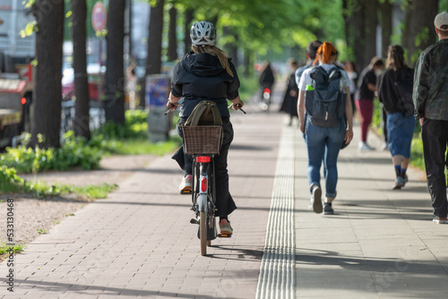 female_cyclist