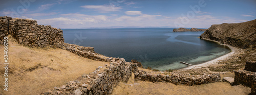 Foto paisaje lago Titicaca en Bolivia