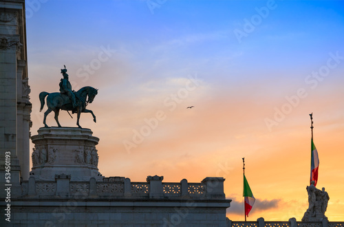 The majestic Altar of the Fatherland in Rome: it is the emblem of Italy in the world, symbol of change, of the Risorgimento and of the Constitution.