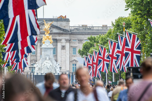 LONDON, ENGLAND- 2 June 2022: People gathered outside Buckingham Palace for the Queen's platinum Jubilee in London