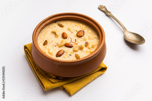 Nolen Gurer Chanar Payesh or Milk pudding of cottage cheese, rice and jaggery, bengali sweet recipe