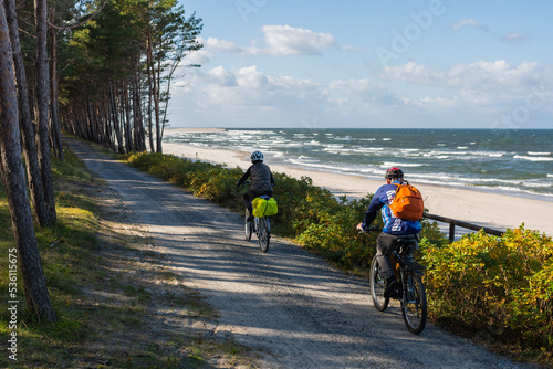 Ścieżka rowerowa nad morzem Mierzeja Wiślana