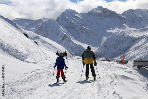 Skifahrer Skigebiet Jakobshorn, Davos (Schweiz)