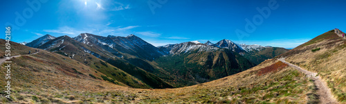 Panorama na Tatry Zachodnie Trzydniowiański Wierch zejście