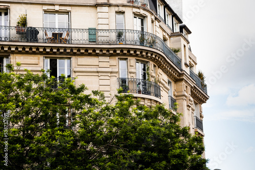 parisian architecture, view of a building in paris
