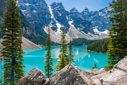 lake louise banff national park