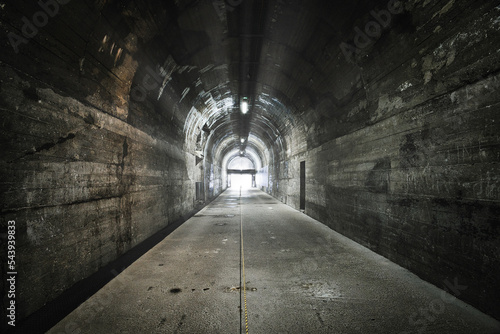 Au bout du tunnel