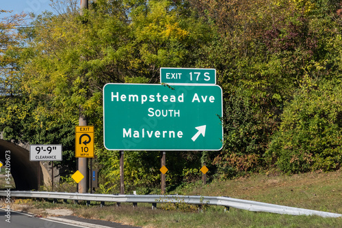 exit sign on the Southern State Parkway on Long Island, New York for 17 S South Hempstead Ave toward Malverne.