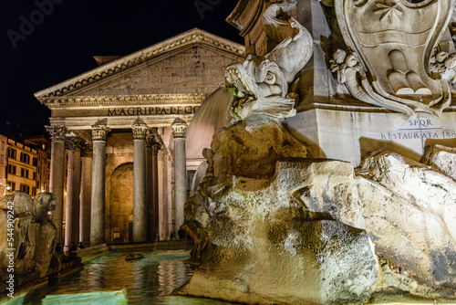 Roma, Pantheon, piazza della Rotonda