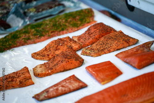 Frischer Lachs auf dem Fischmarkt in Bergen