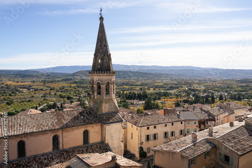 Ville de Saint-Saturnin-lès-Apt dans le Luberon