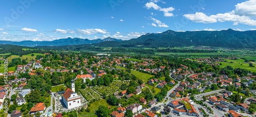 Murnau und Umgebung im Luftbild, Ausblick zum Alpenrand um die Walchenseeberge