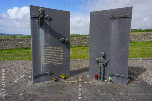 Ennistymon, Co. Clare, Ireland: An Gorta Mor (English: The Great Hunger) commemorates the victims of the Great Famine from 1845 to 1850.