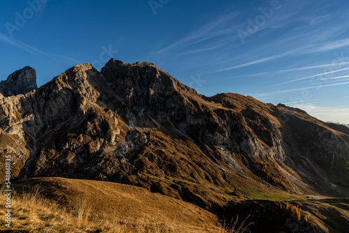 Dolomity,przełęcz , góry , dolomity, Włochy, Alpy, Tyrol, Passo Gardena