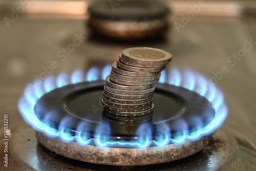 crise energie gaz chaleur chauffage hausse euro argent finances