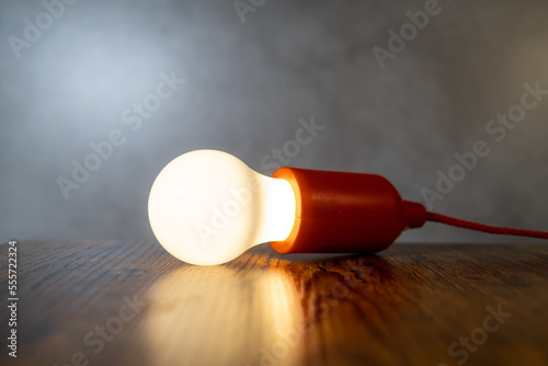 lampe led filaire rouge