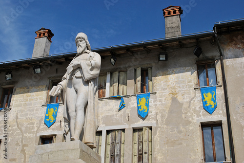Piazza Maggiore nel centro storico di Feltre in provincia di Belluno, Veneto, Italia.
