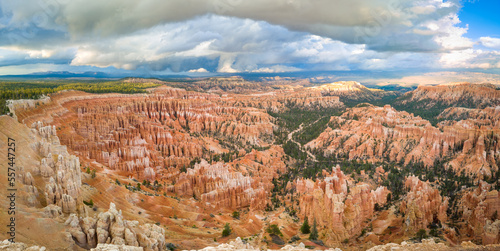 panorama view of bryce canyon at day