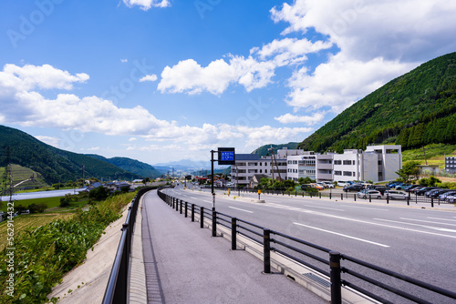 観光名所「新阿蘇大橋・国道57号線から観える市街地風景」 Sightseeing spot "City view from Shin-Aso Bridge/National Route 57" 日本 Japan 九州・熊本県南阿蘇村(2022年) Kyushu, Minamiaso Village, Kumamoto Prefecture (2022)