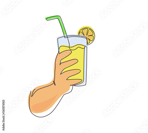 Single continuous line drawing hand holding glass with lemonade fruit juice. Drink made of fresh lemon juice. Juicy water with straw. Relaxing time. One line draw graphic design vector illustration