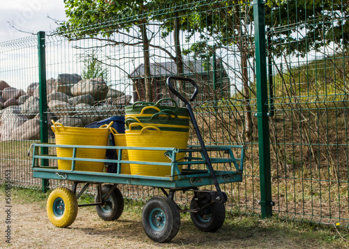 Wózek ogrodniczy transportowy