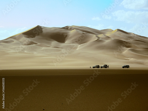 Podróż autem po pustyni