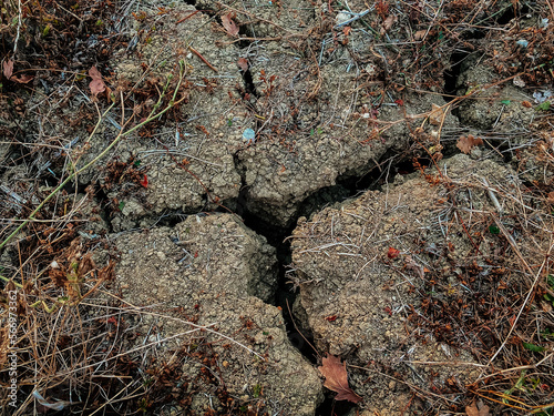 crack ground summer drought in France